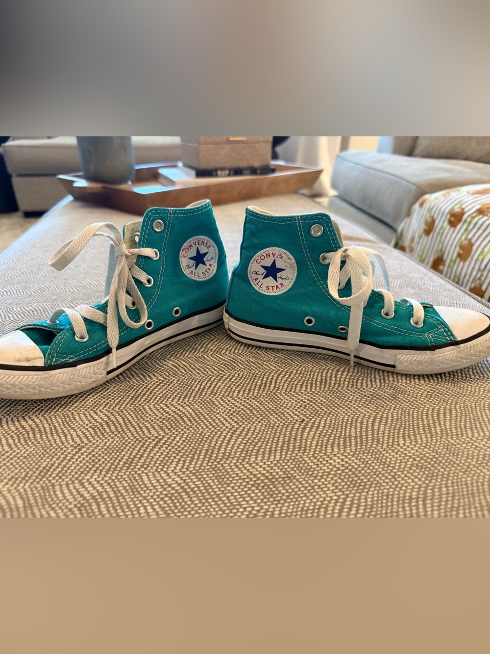 Used kids converse - size 1
